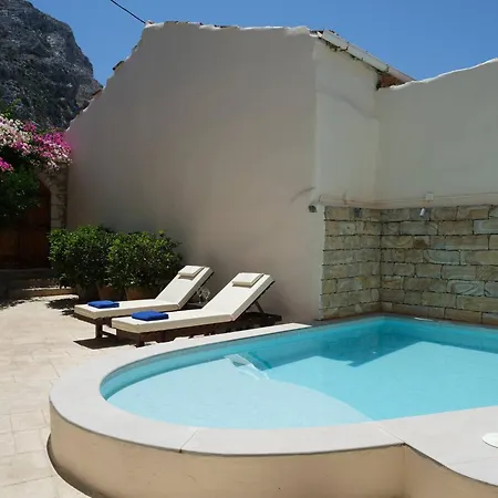 Apartament Casa Sofia Apt#1, By Hellocrete